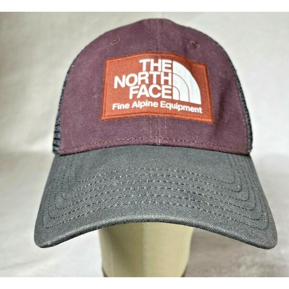 The North Face Embroidered Baseball Cap Snapback Mesh Back Purple and Black